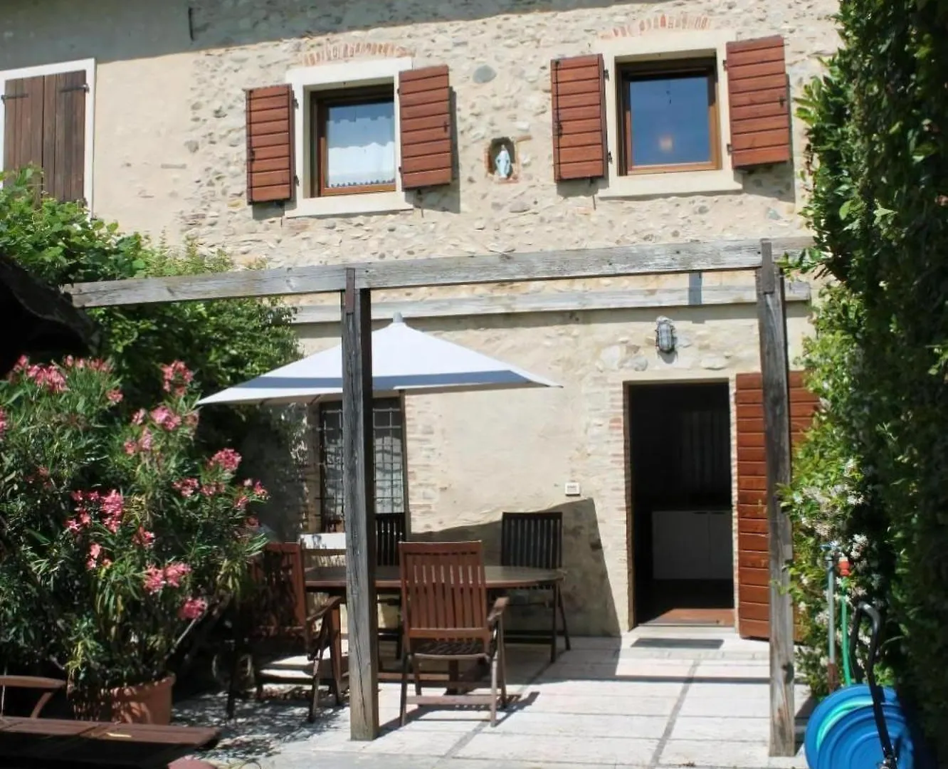 Ferienhaus In Carlotte Mit Eigenem Garten لاتيزي بيت للعطل